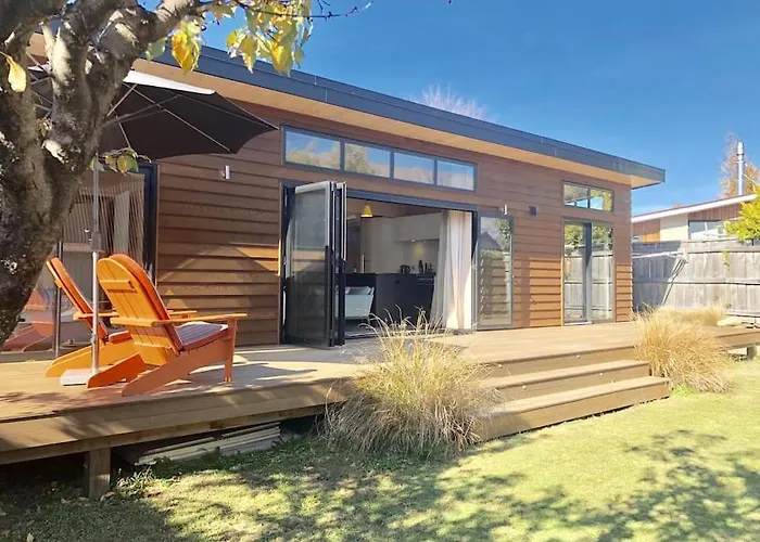 Modern Kowhai Wanaka