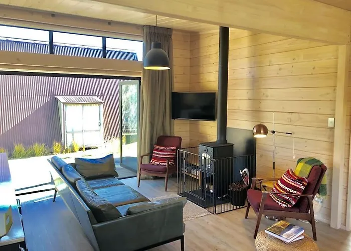 Modern Kowhai Ferienhaus *
