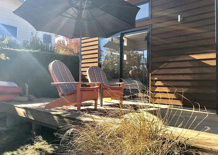 Modern Kowhai Ferienhaus Wanaka