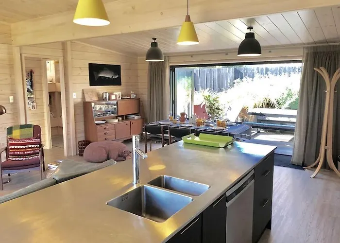 Modern Kowhai *